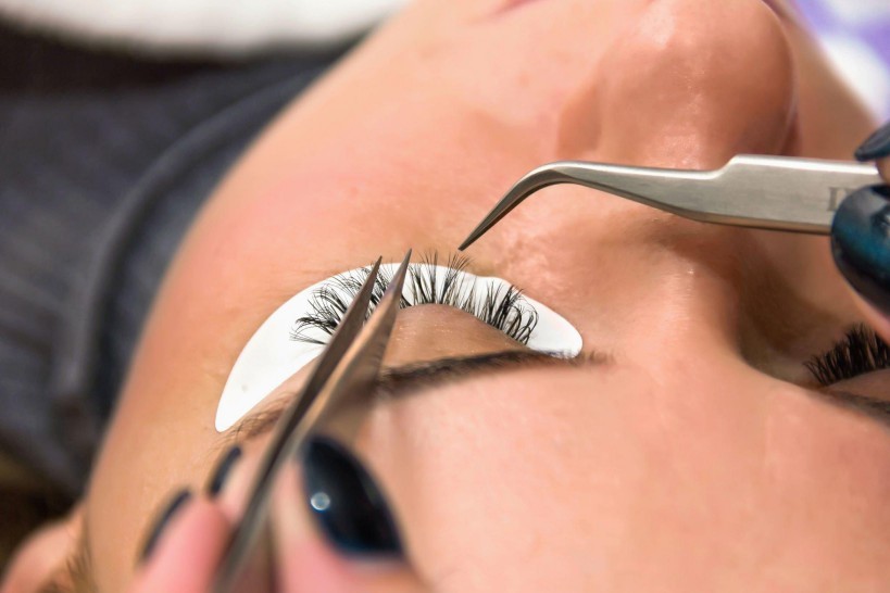 Eyelashes Extensions