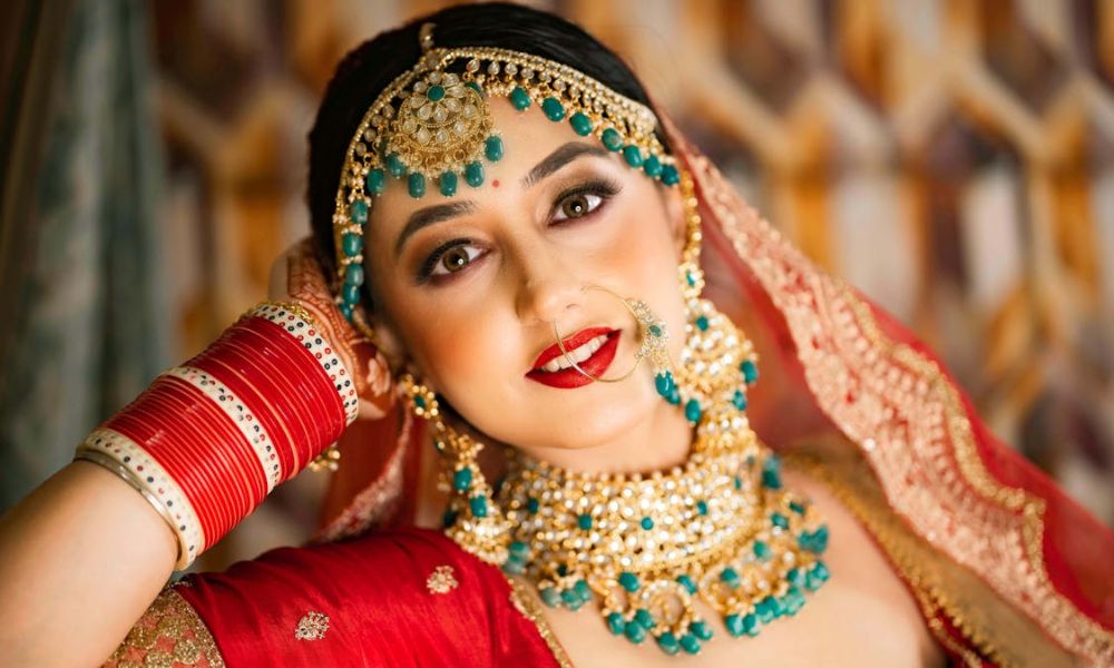 Choosing the Perfect Bridal Makeup Artist in Gurgaon: Tips and Considerations