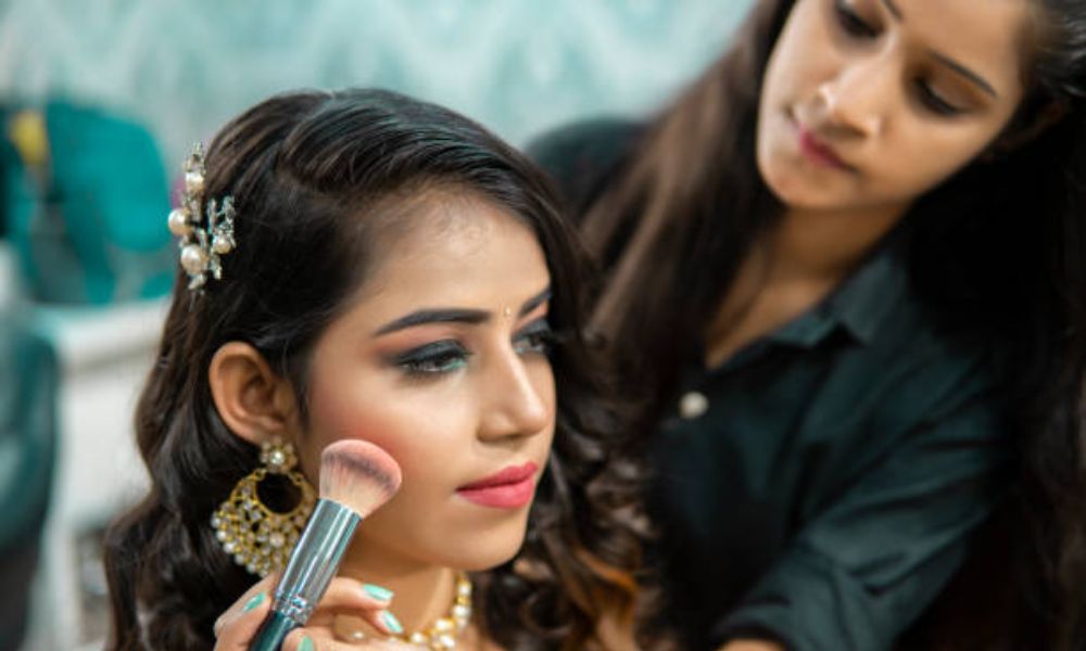 6. Choosing the Perfect Party Makeup Look Glamorous Ideas for Every Style